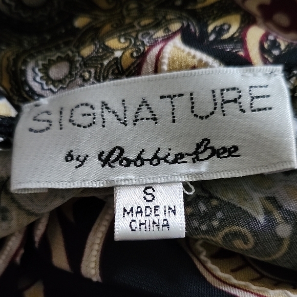Signature by Robbie Bee Black and Olive Floral Dress - Picture 7 of 9